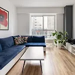 Towarowa Apartment