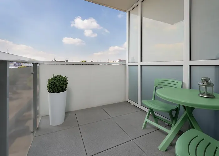 شقة Towarowa بوزنان